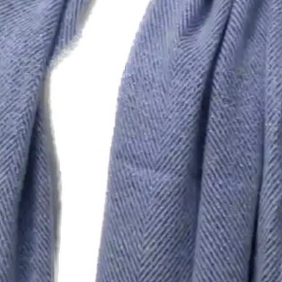 INC International Concepts Women's Two-Tone Shine Wrap Scarf Navy New - Picture 3 of 4